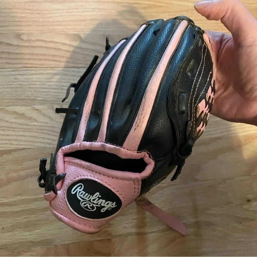 Rawlings right handed